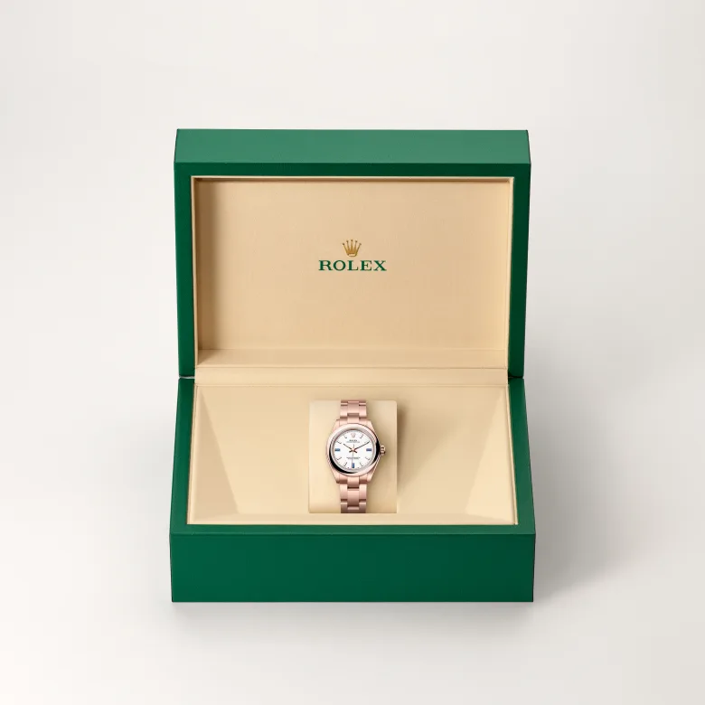 Rolex Oyster Perpetual 28 in 18 ct Everose gold, M276205-0002