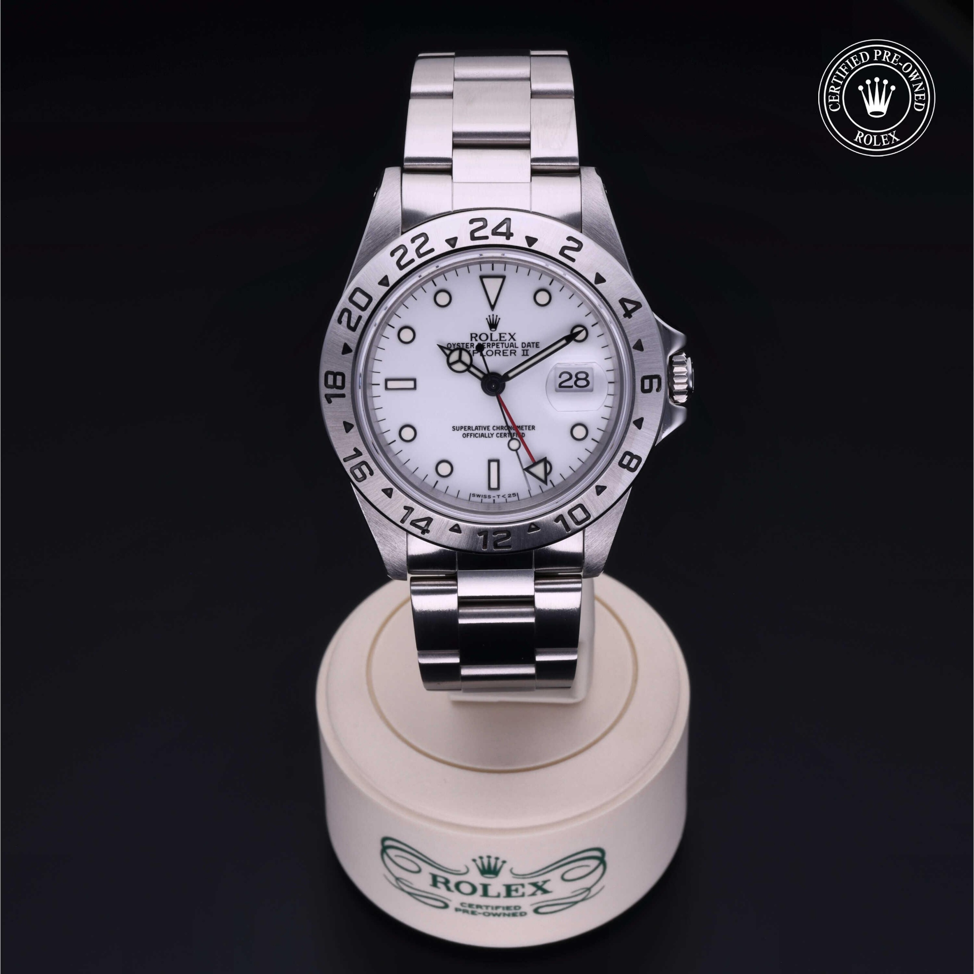 Rolex Explorer II 40 mm 16570 2