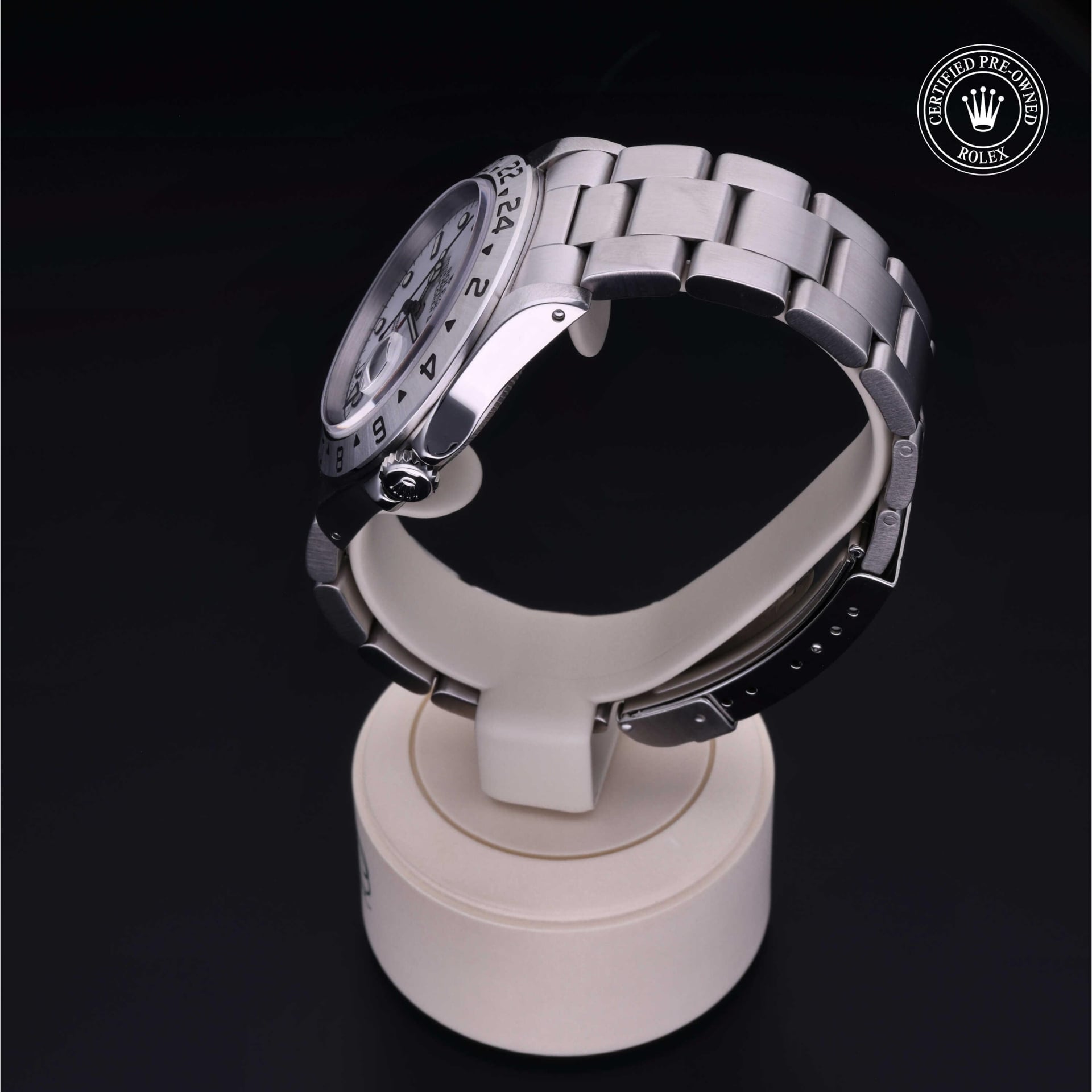 Rolex Explorer II 40 mm 16570 13