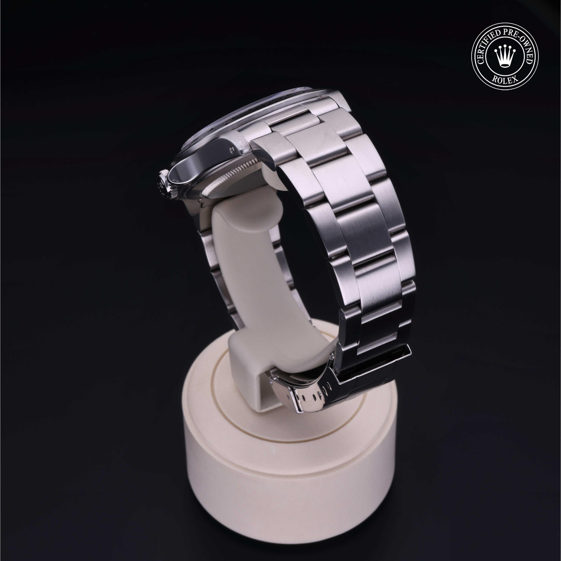 Rolex Explorer II 40 mm 16570 19