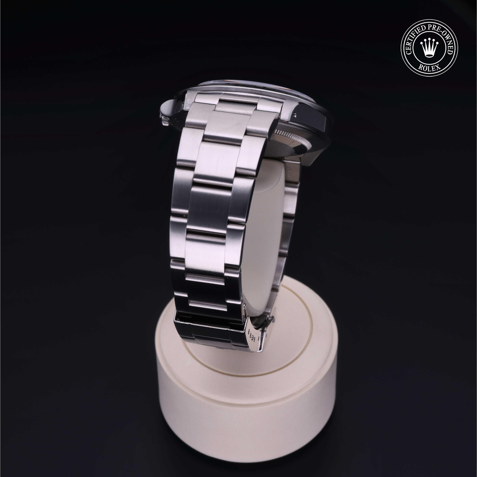Rolex Explorer II 40 mm 16570 23