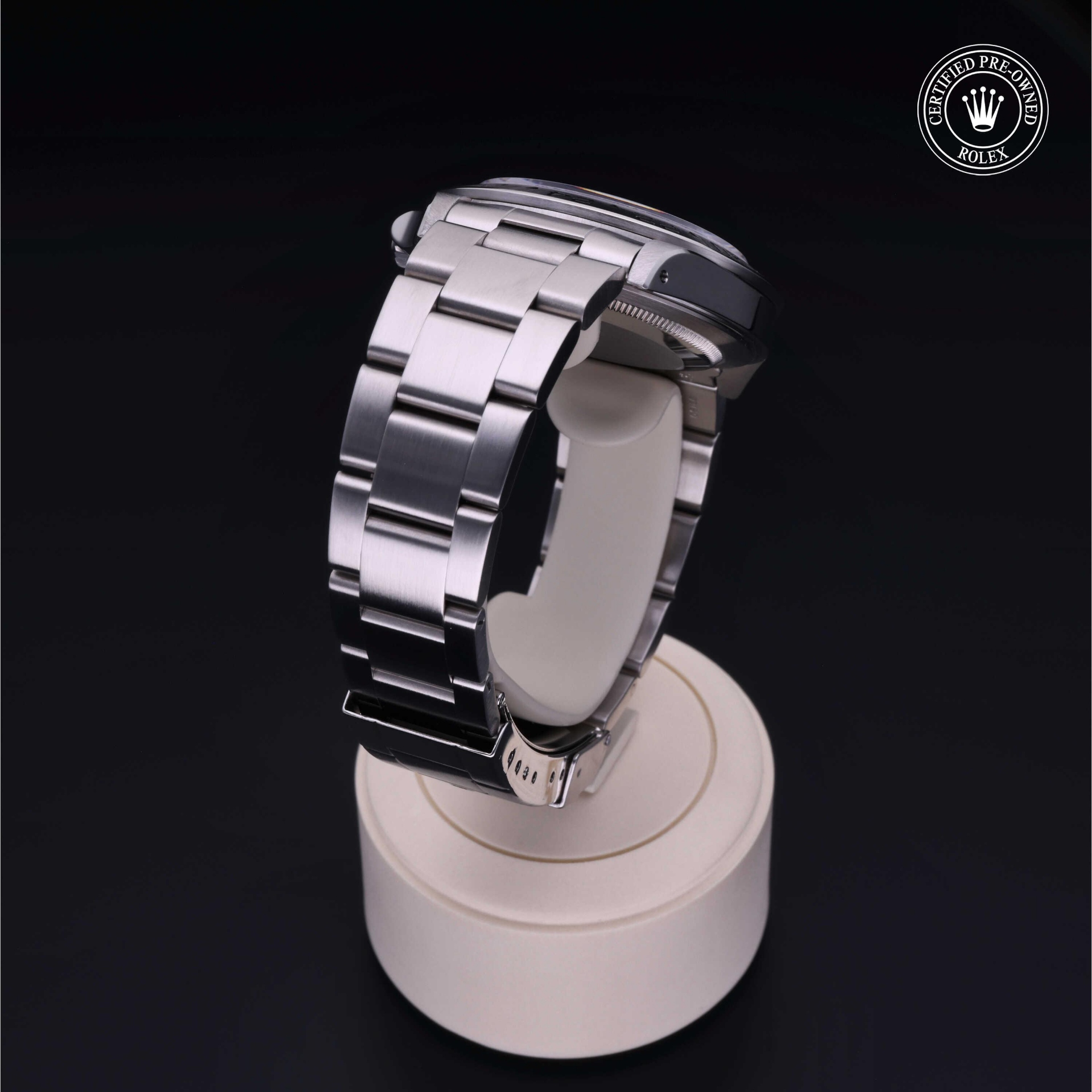 Rolex Explorer II 40 mm 16570 24