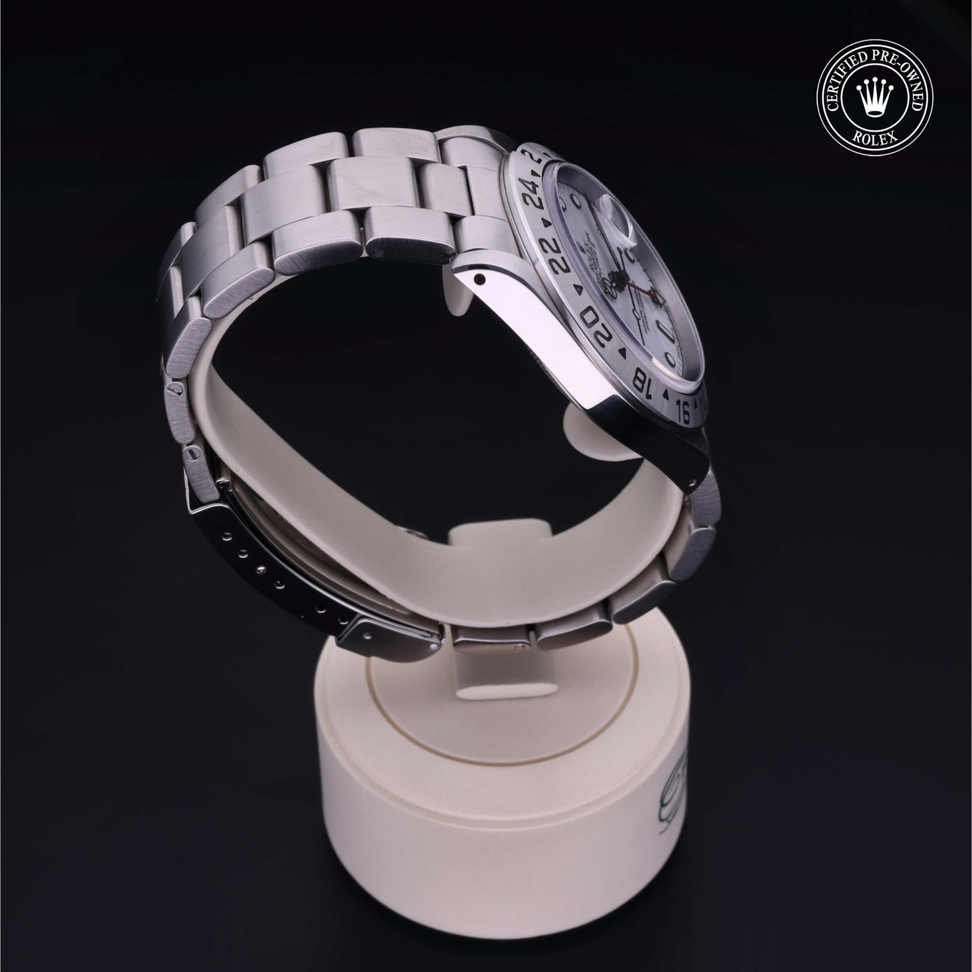 Rolex Explorer II 40 mm 16570 31
