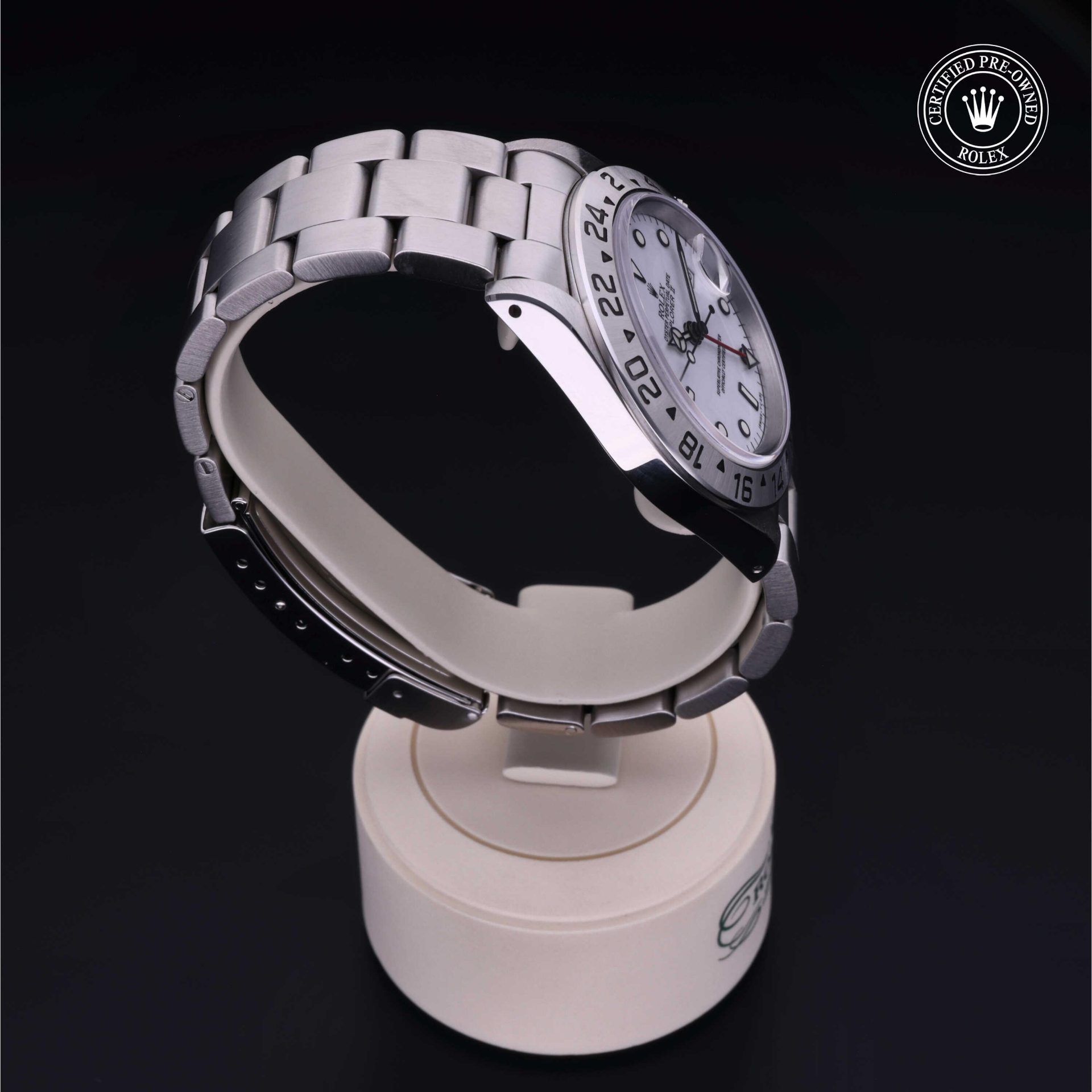 Rolex Explorer II 40 mm 16570 32