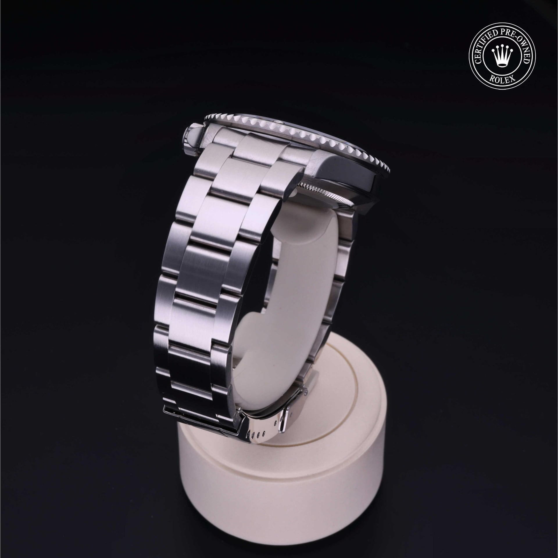 Rolex Submariner Date 40 mm 16610LV 24
