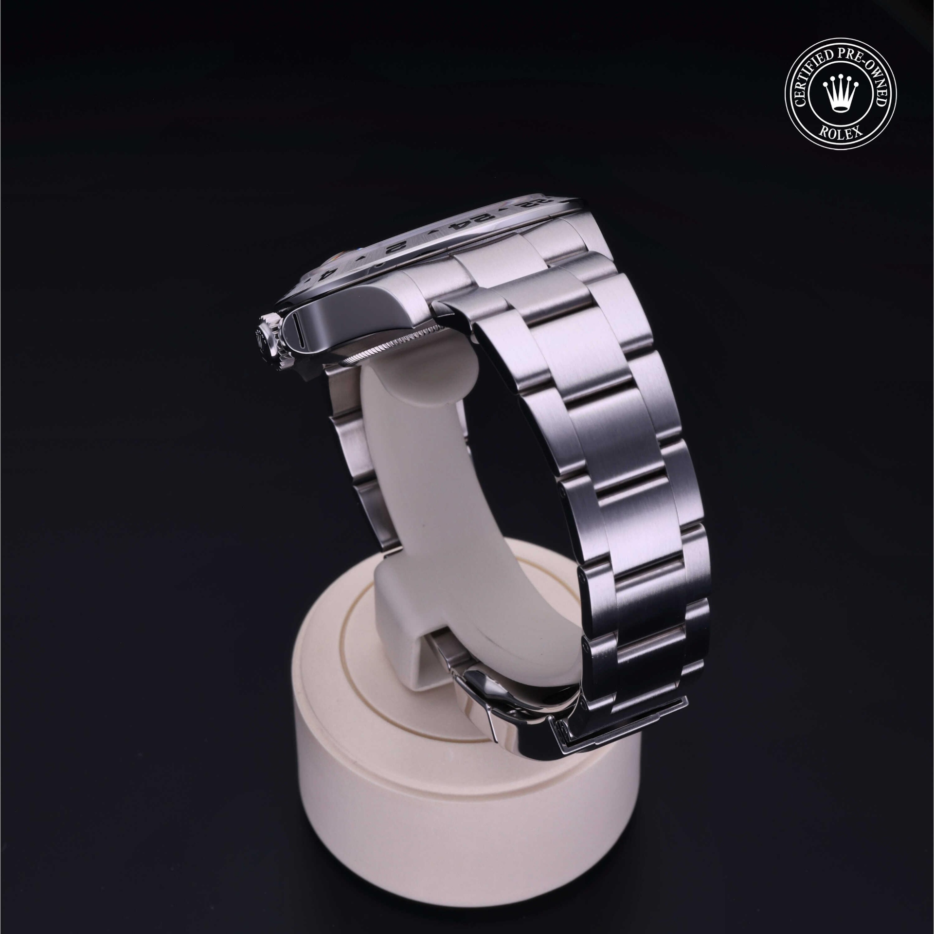 Rolex Explorer II 42 mm 216570 19