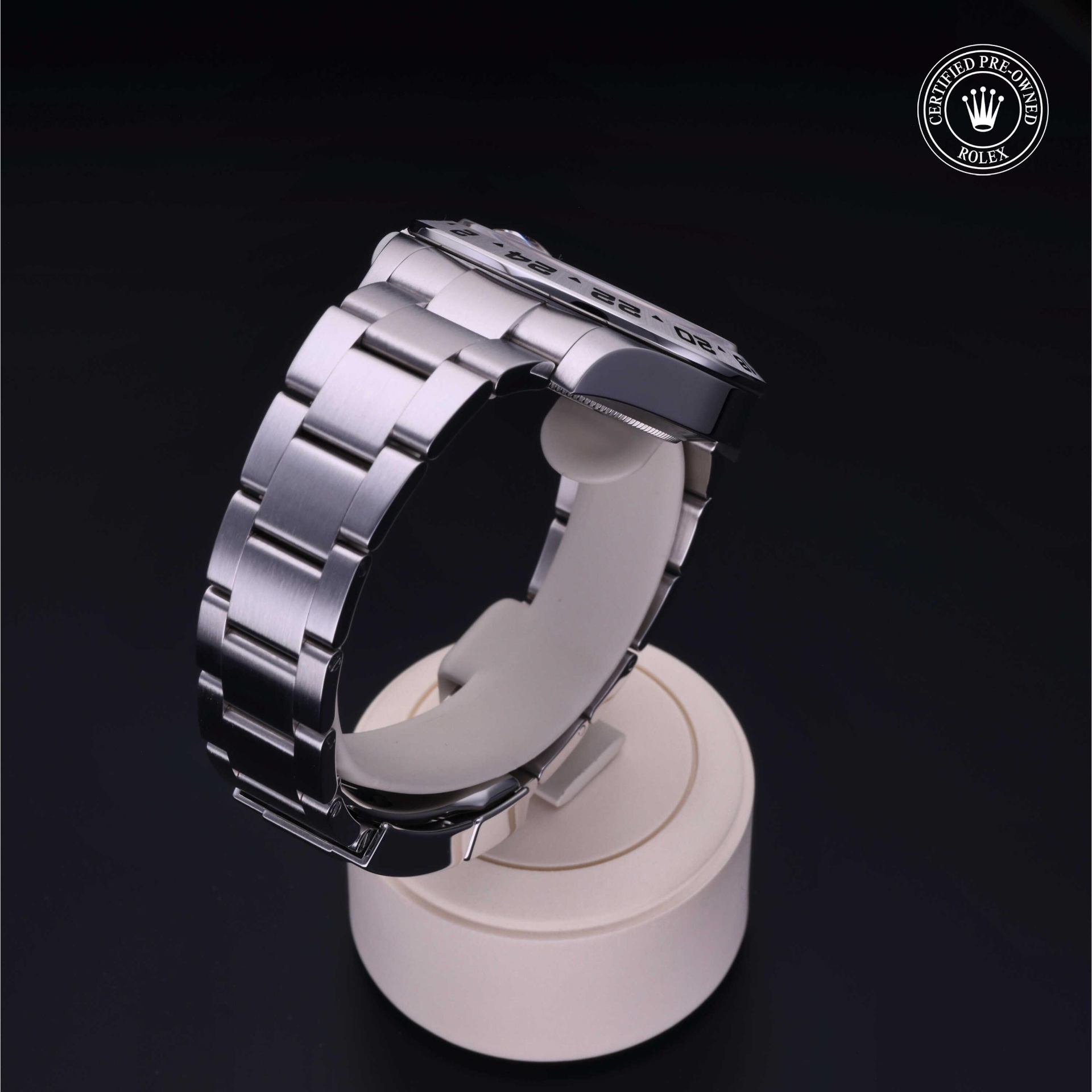 Rolex Explorer II 42 mm 216570 25