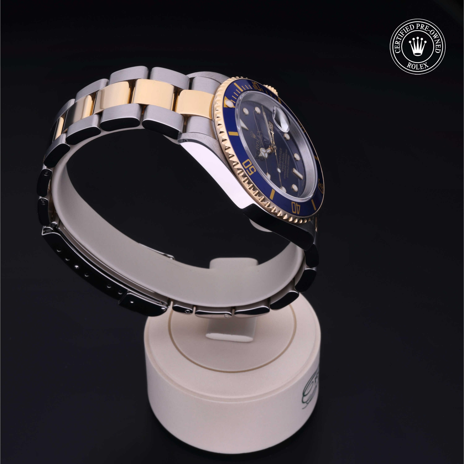 Rolex Submariner Date 40 mm 16613 32