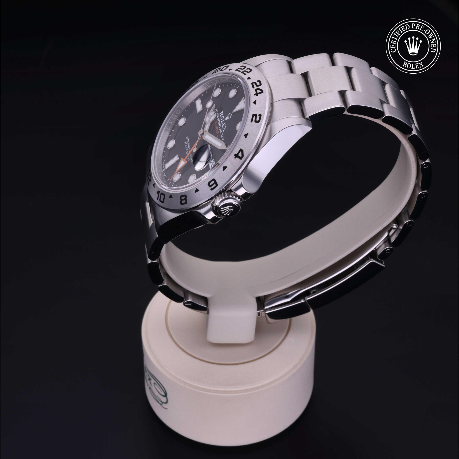 Rolex Explorer II 42 mm 226570 11