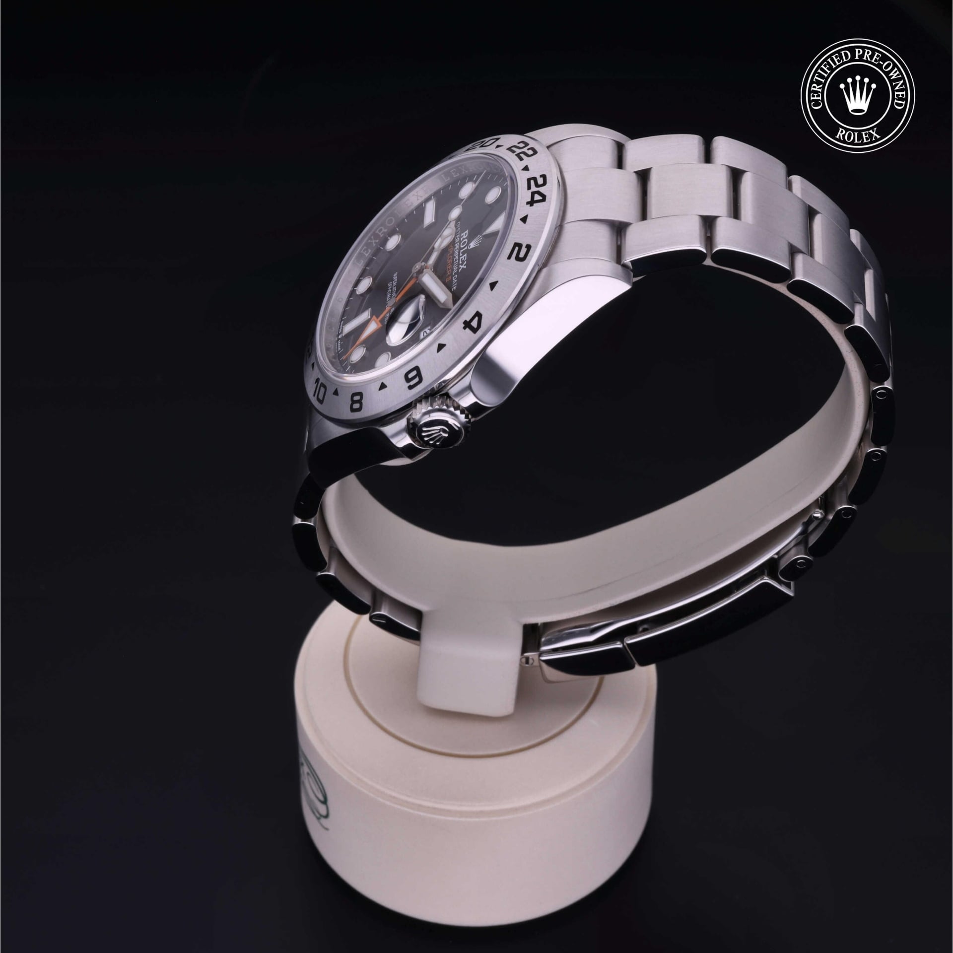 Rolex Explorer II 42 mm 226570 12