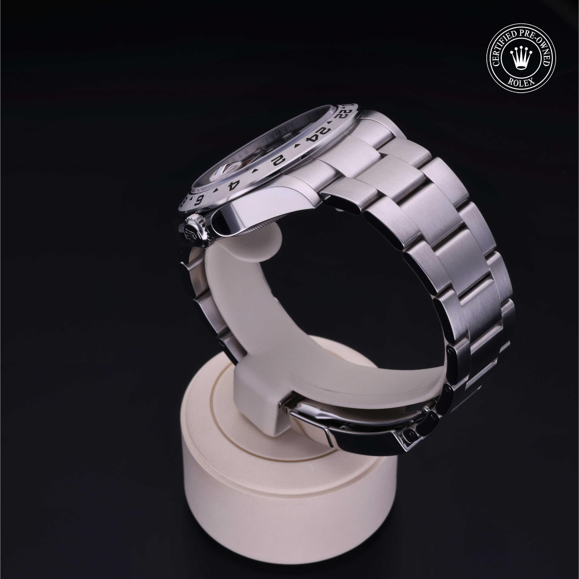 Rolex Explorer II 42 mm 226570 16