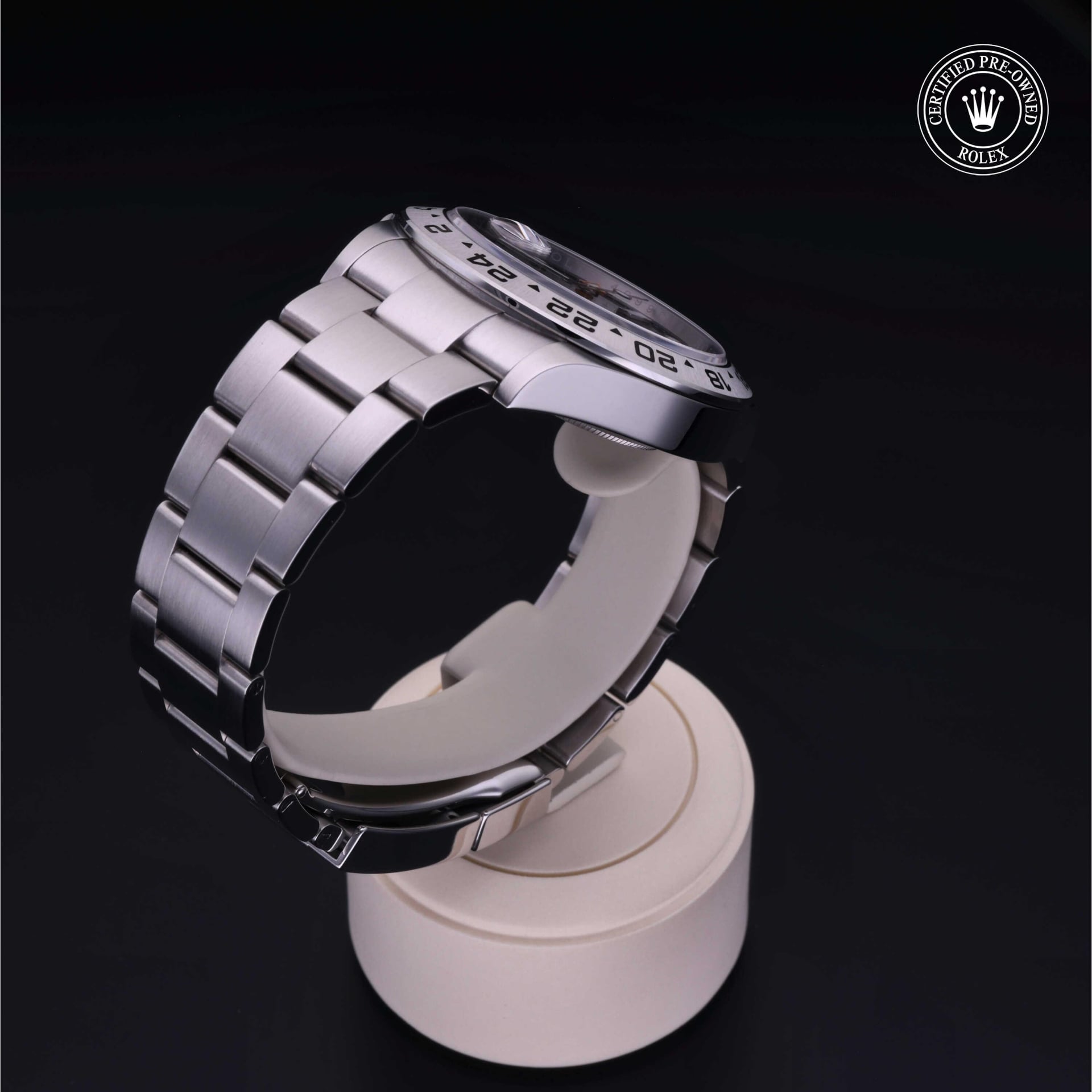 Rolex Explorer II 42 mm 226570 26