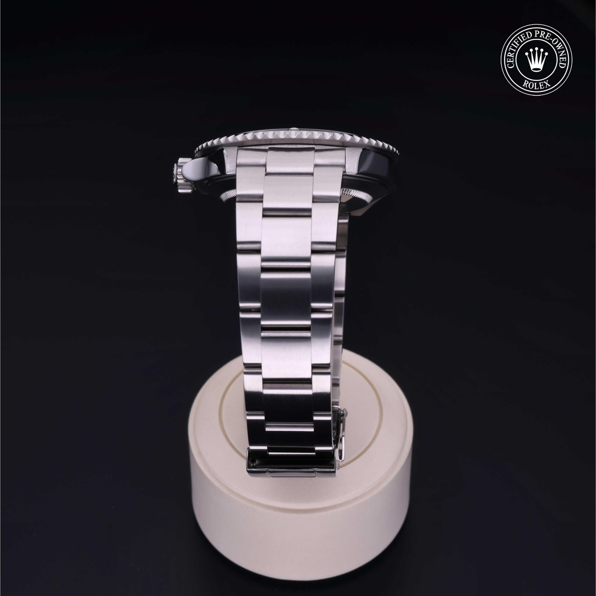Rolex Submariner Date 40 mm 16610LV 22