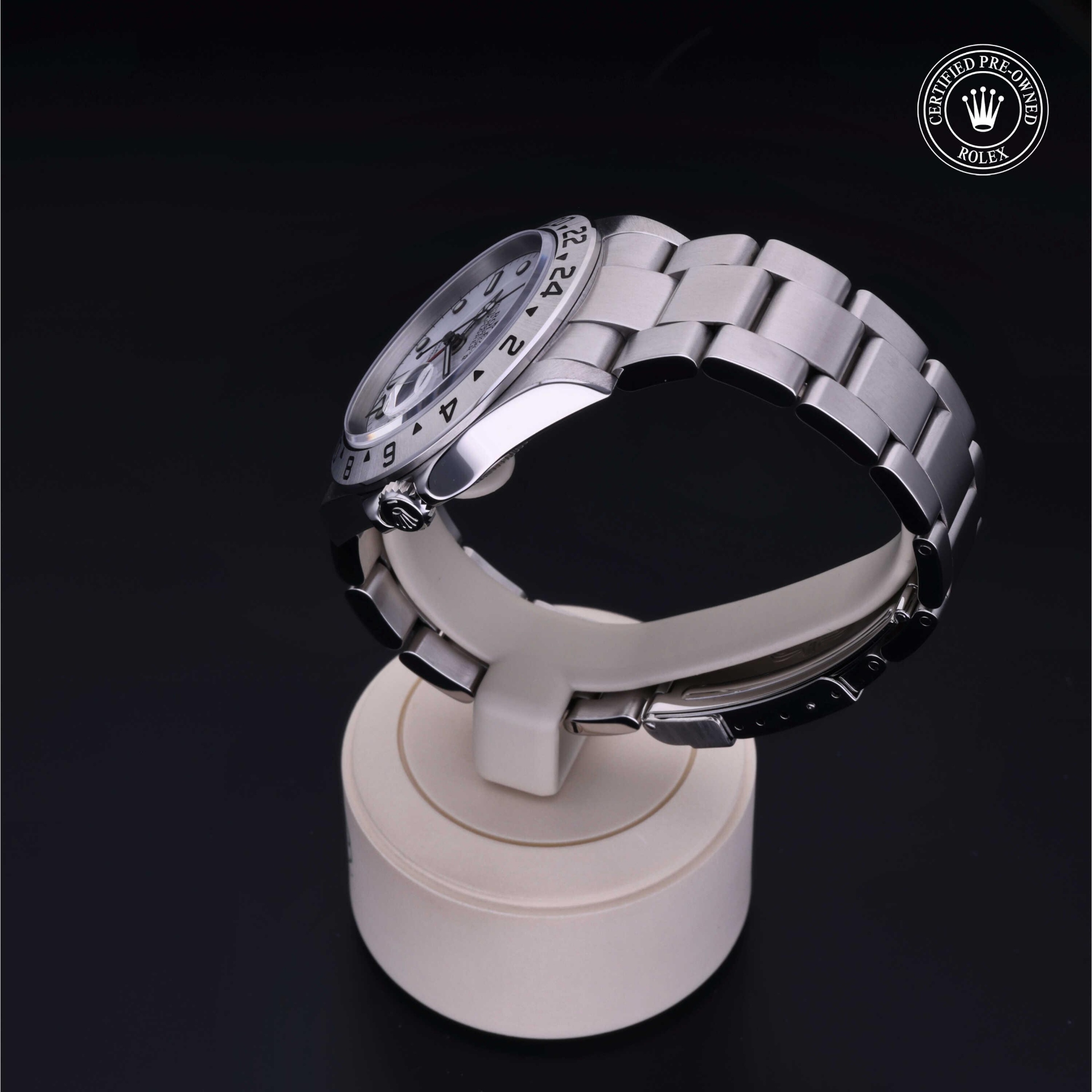 Rolex Explorer II 40 mm 16570 14