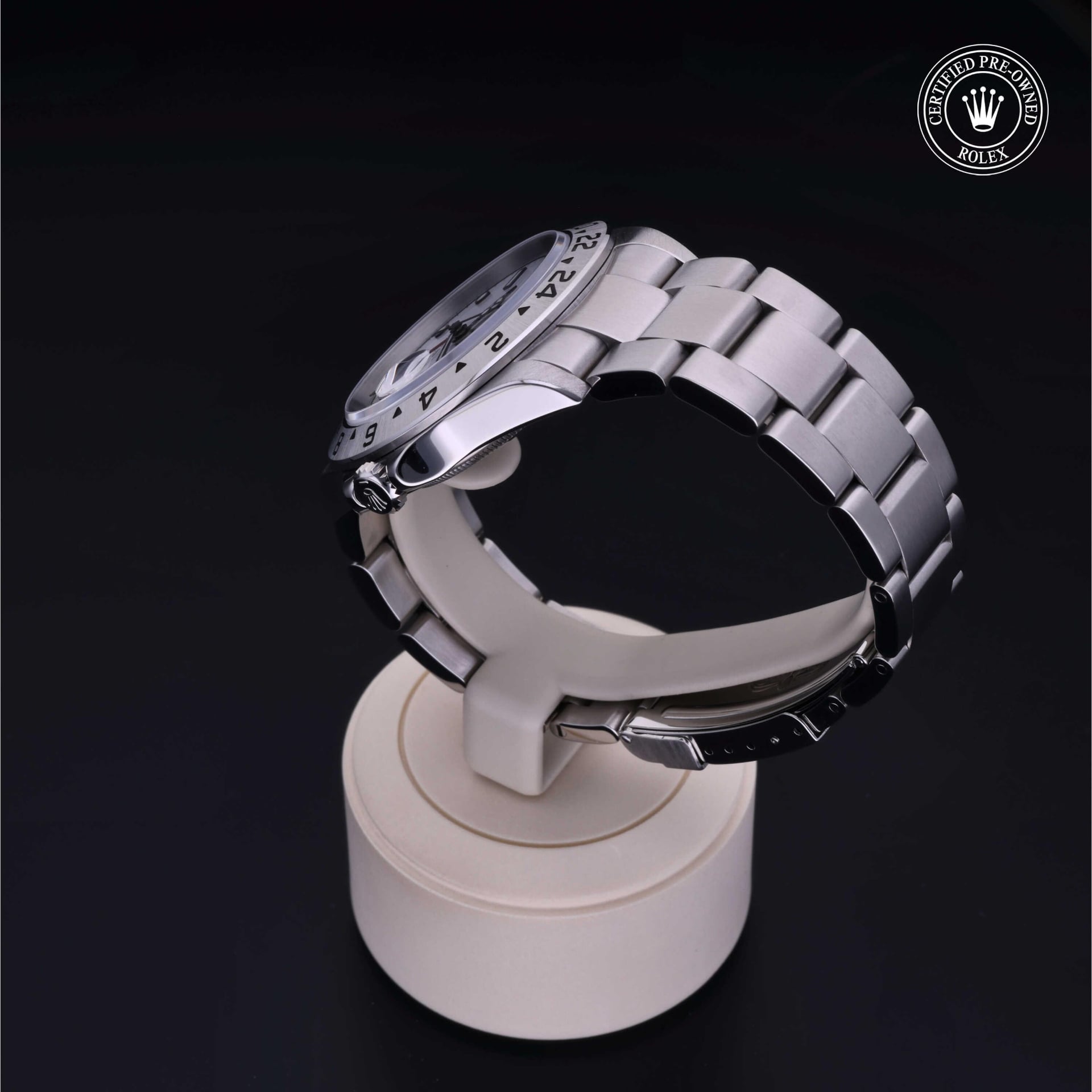 Rolex Explorer II 40 mm 16570 15