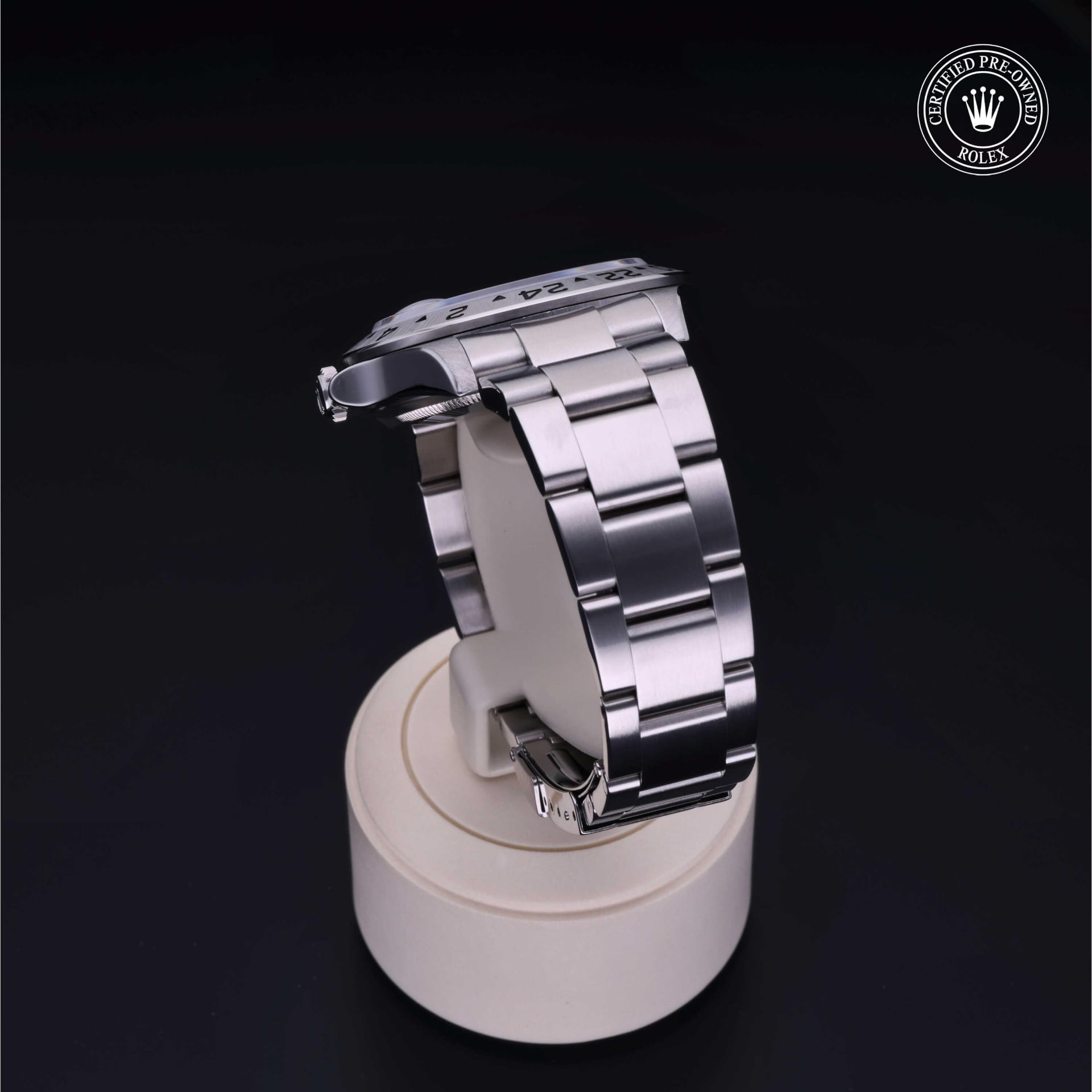 Rolex Explorer II 40 mm 16570 20