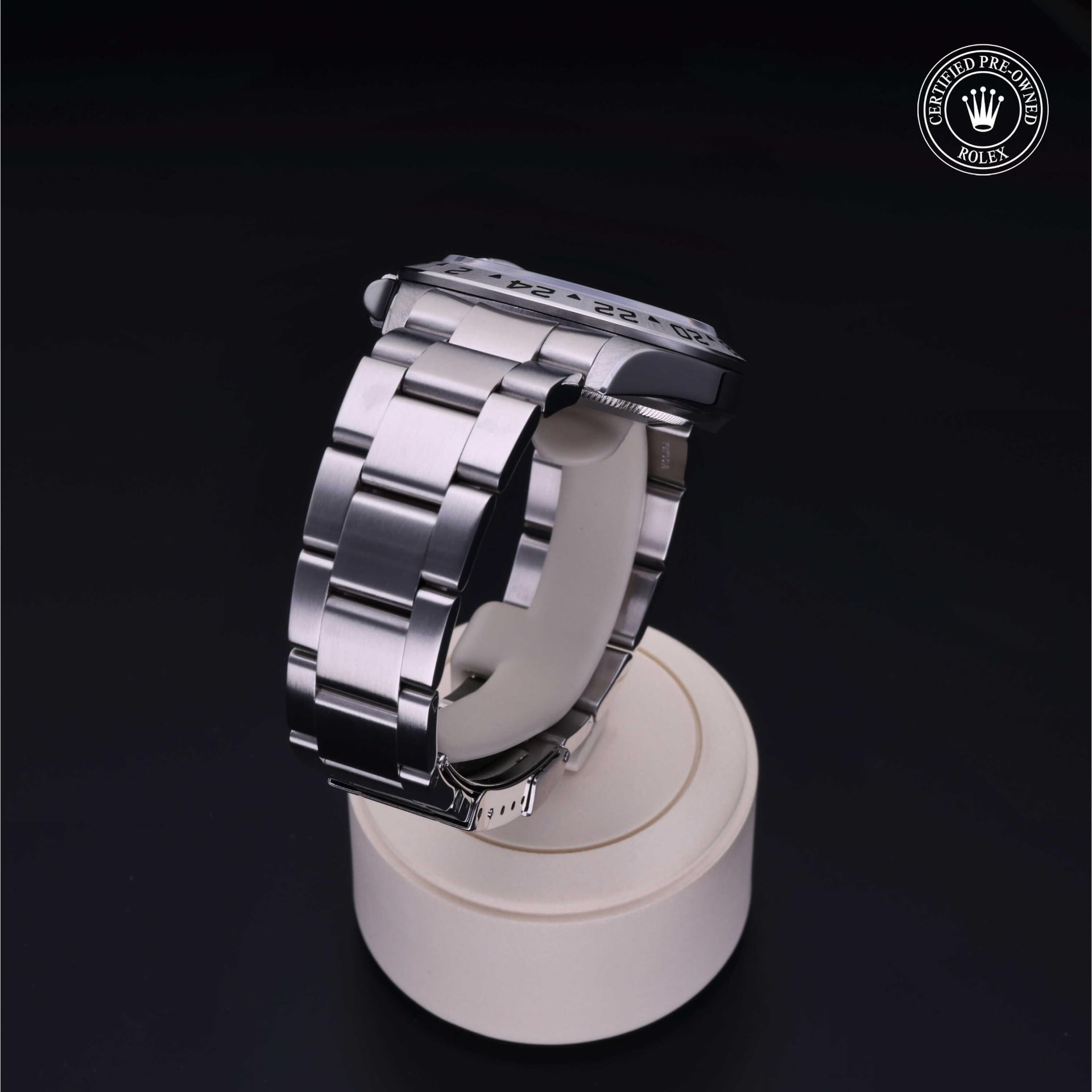 Rolex Explorer II 40 mm 16570 24