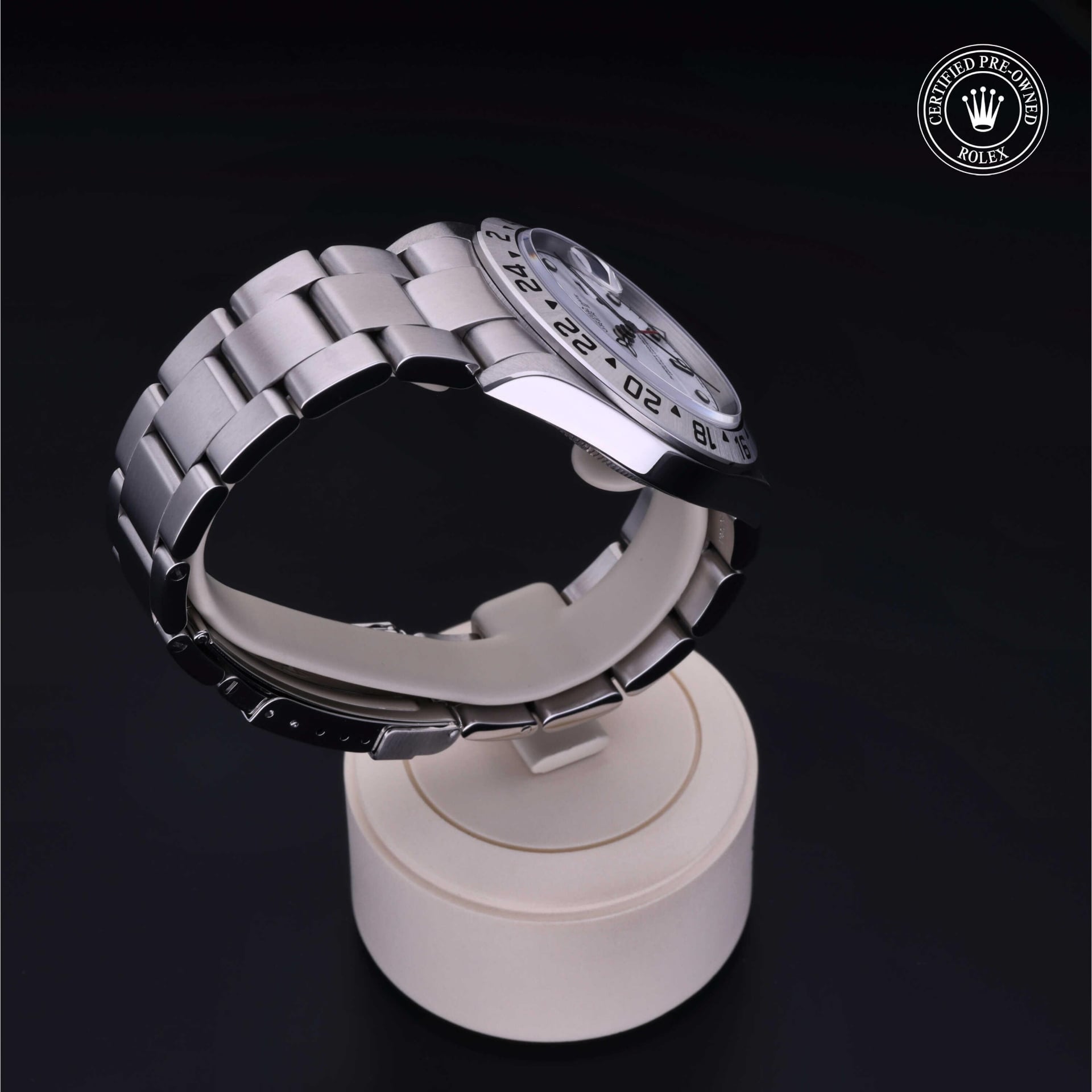 Rolex Explorer II 40 mm 16570 29