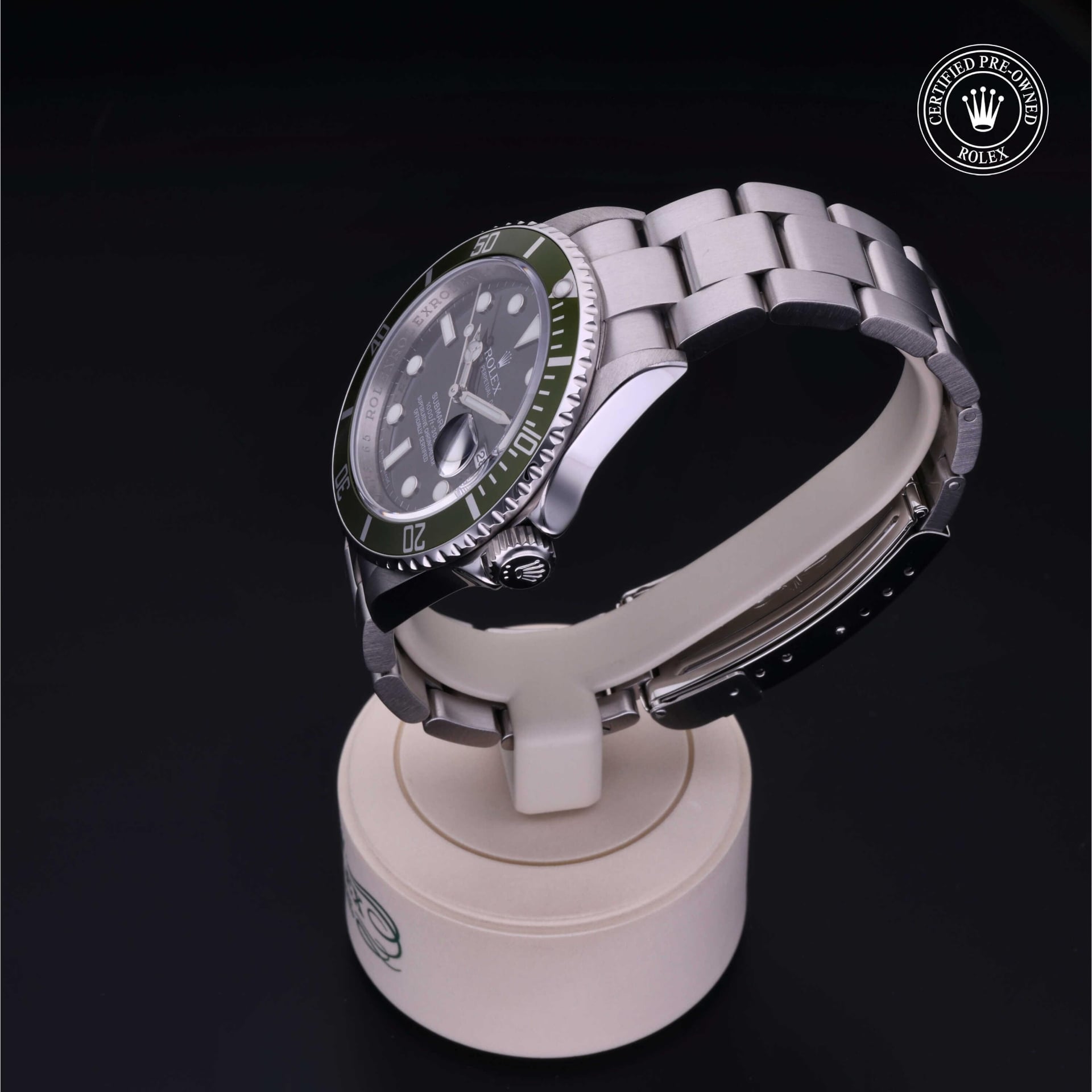Rolex Submariner Date 40 mm 16610LV 11