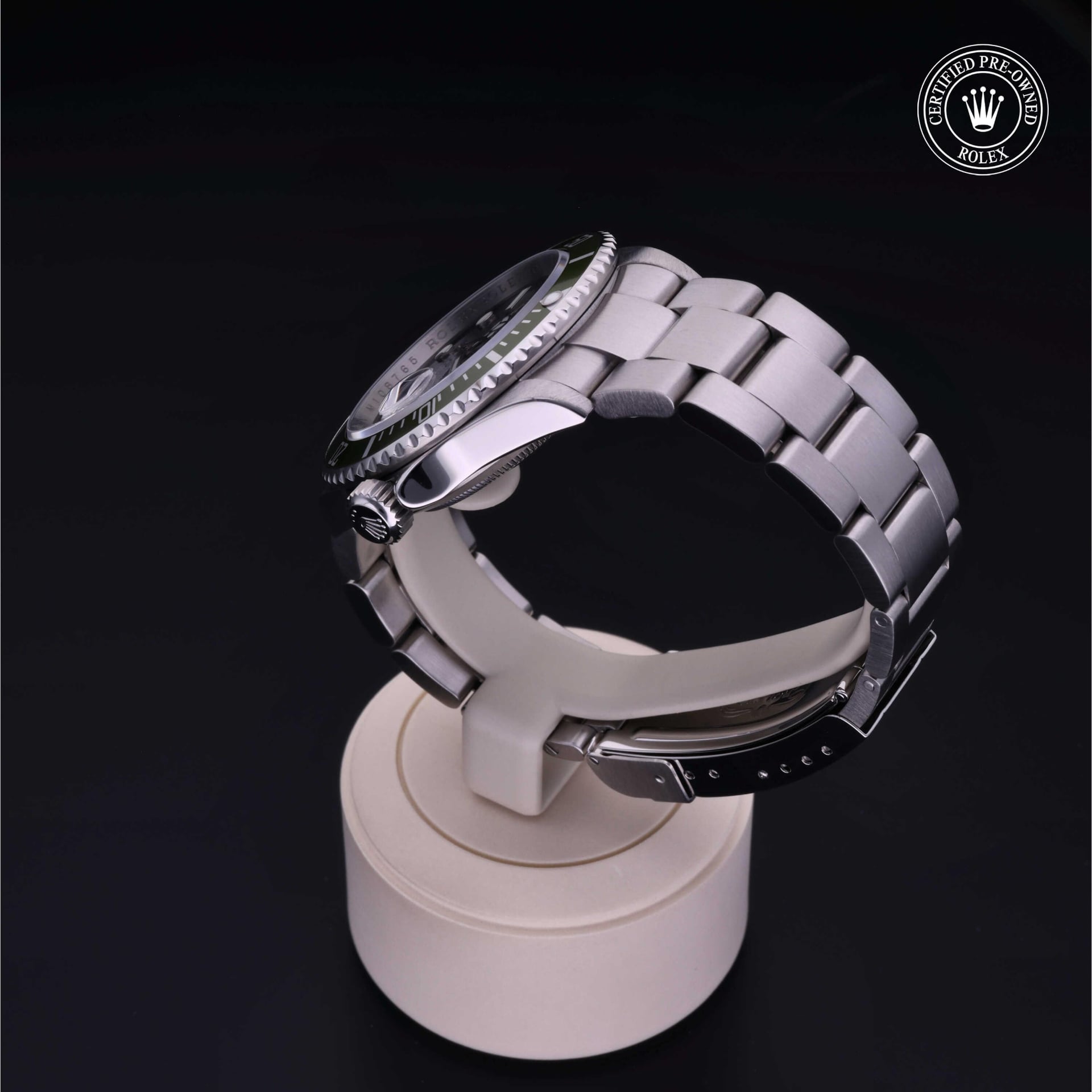 Rolex Submariner Date 40 mm 16610LV 15