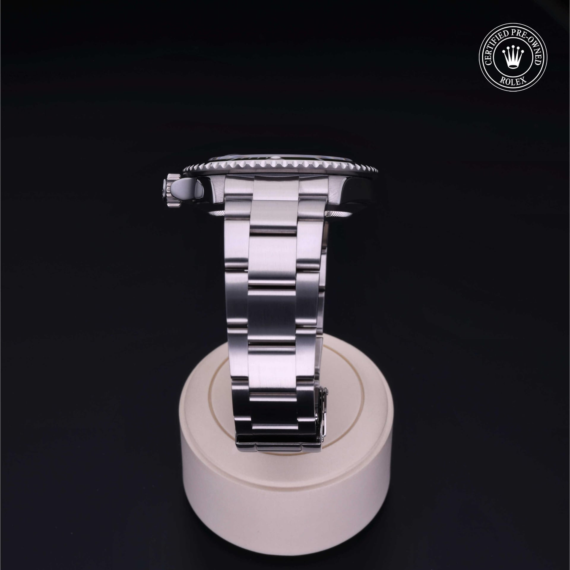 Rolex Submariner Date 40 mm 16610LV 22