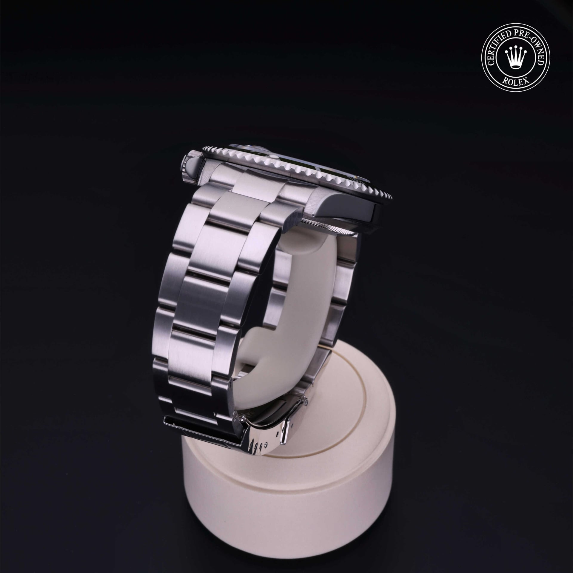 Rolex Submariner Date 40 mm 16610LV 24