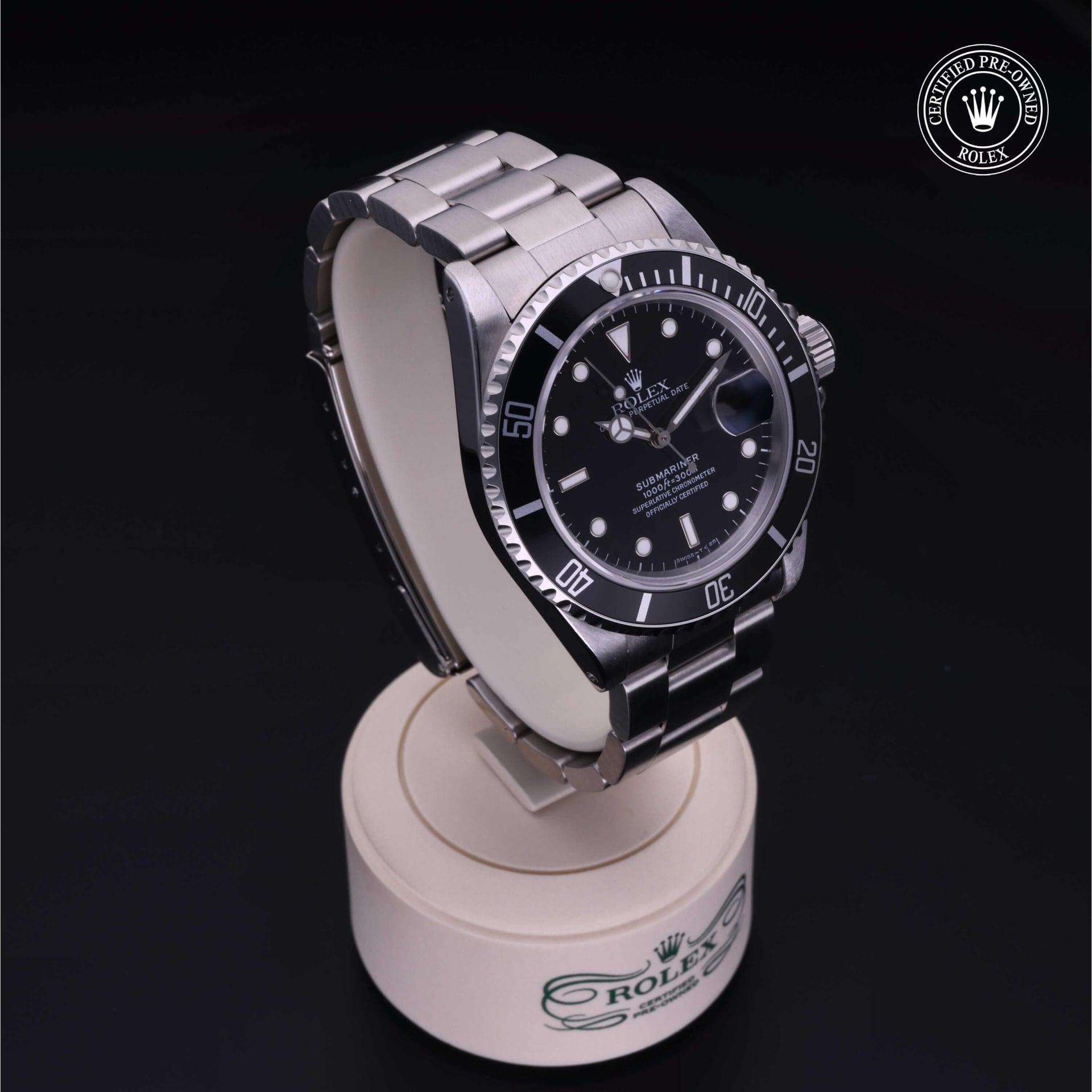 Rolex Submariner Date 40 mm 16800 37