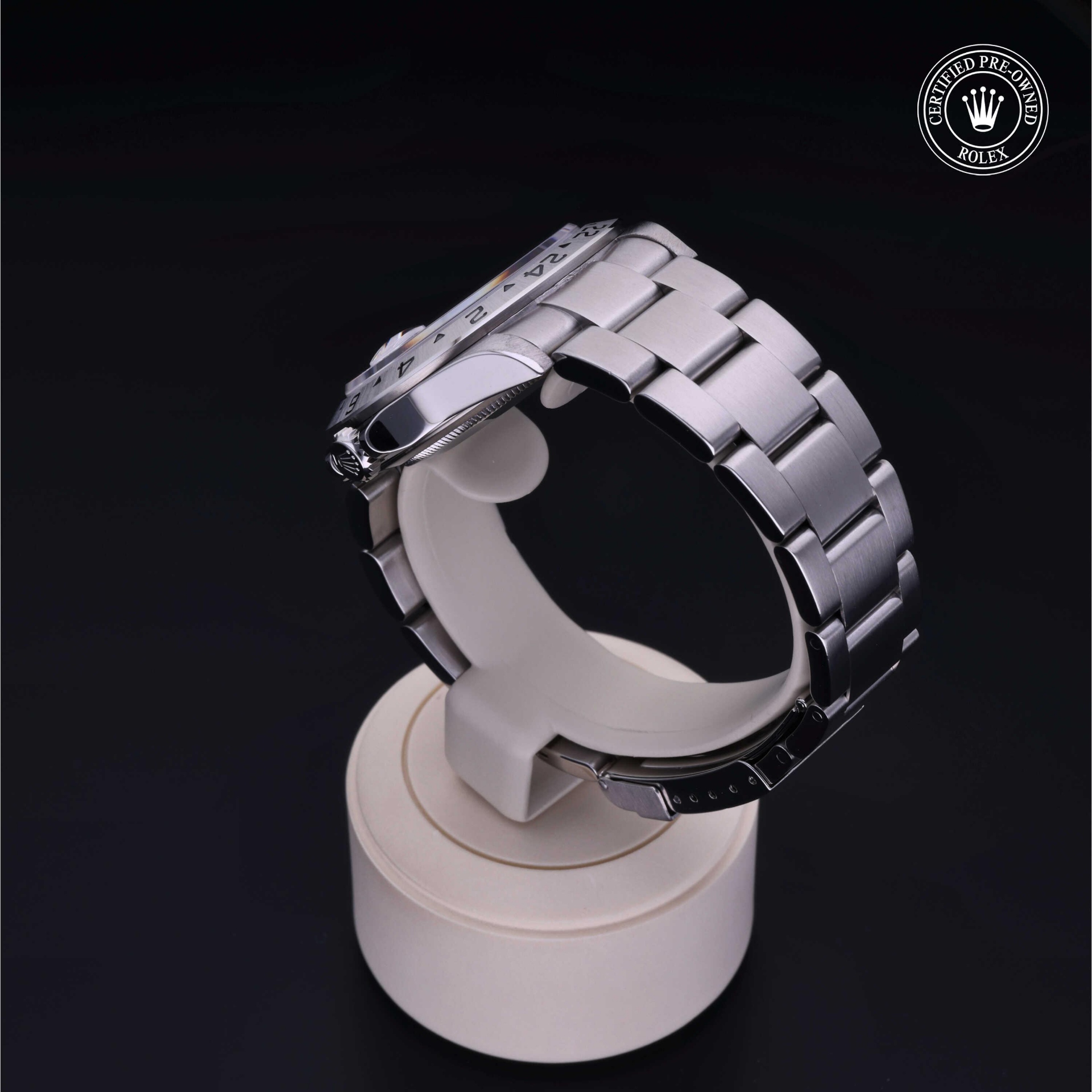 Rolex Explorer II  40 mm 16570 16
