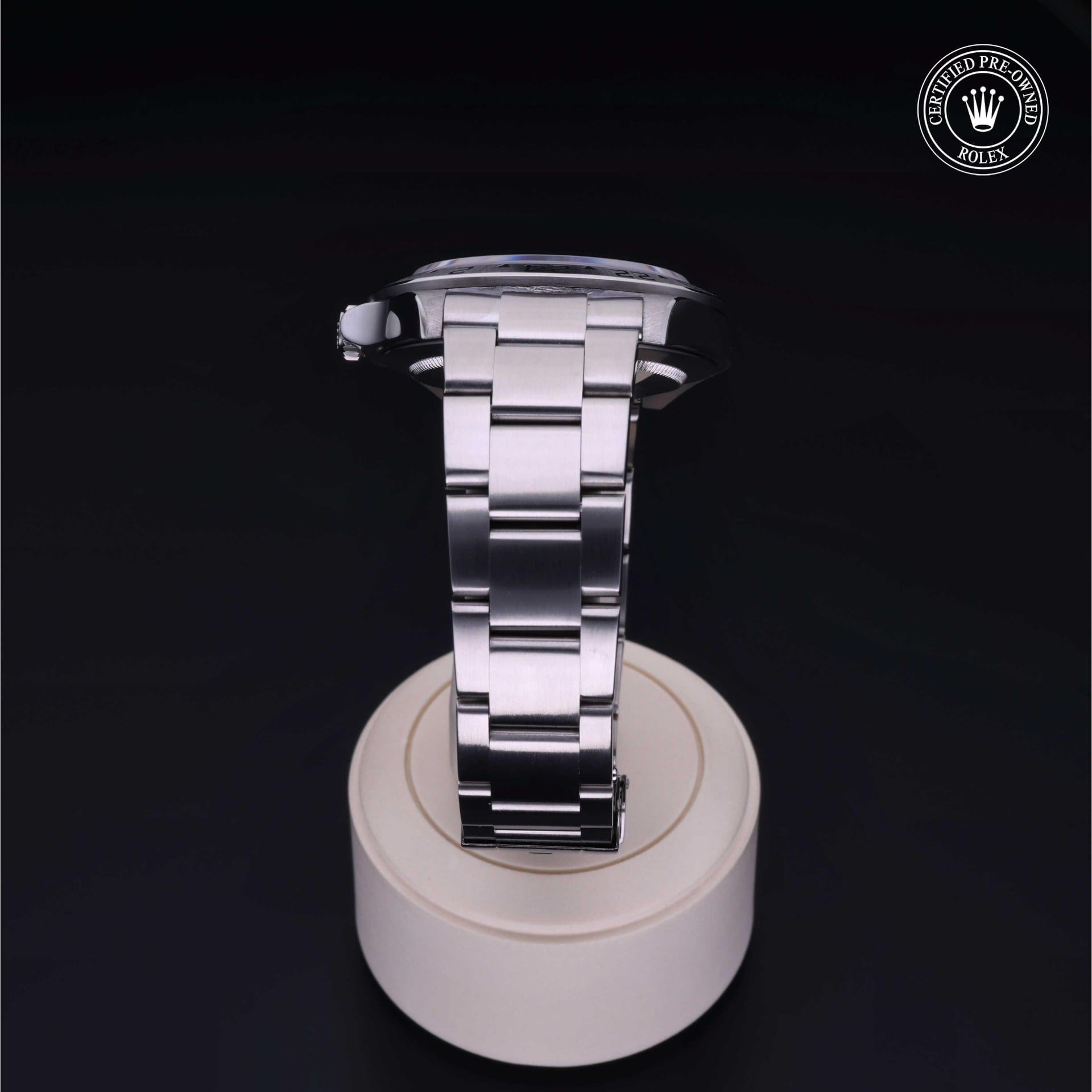 Rolex Explorer II  40 mm 16570 22
