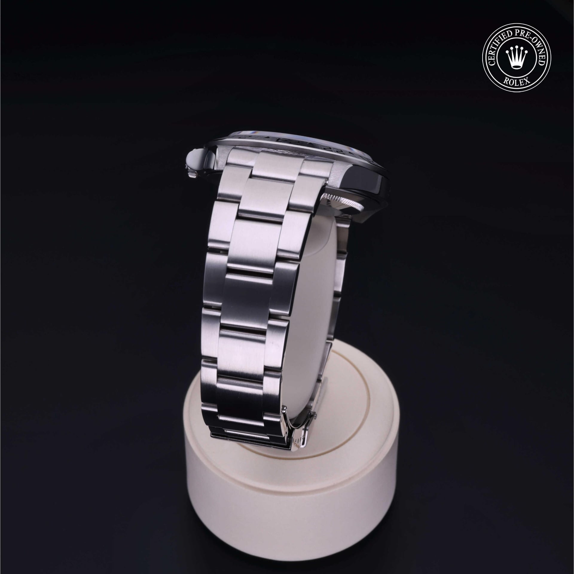 Rolex Explorer II  40 mm 16570 23