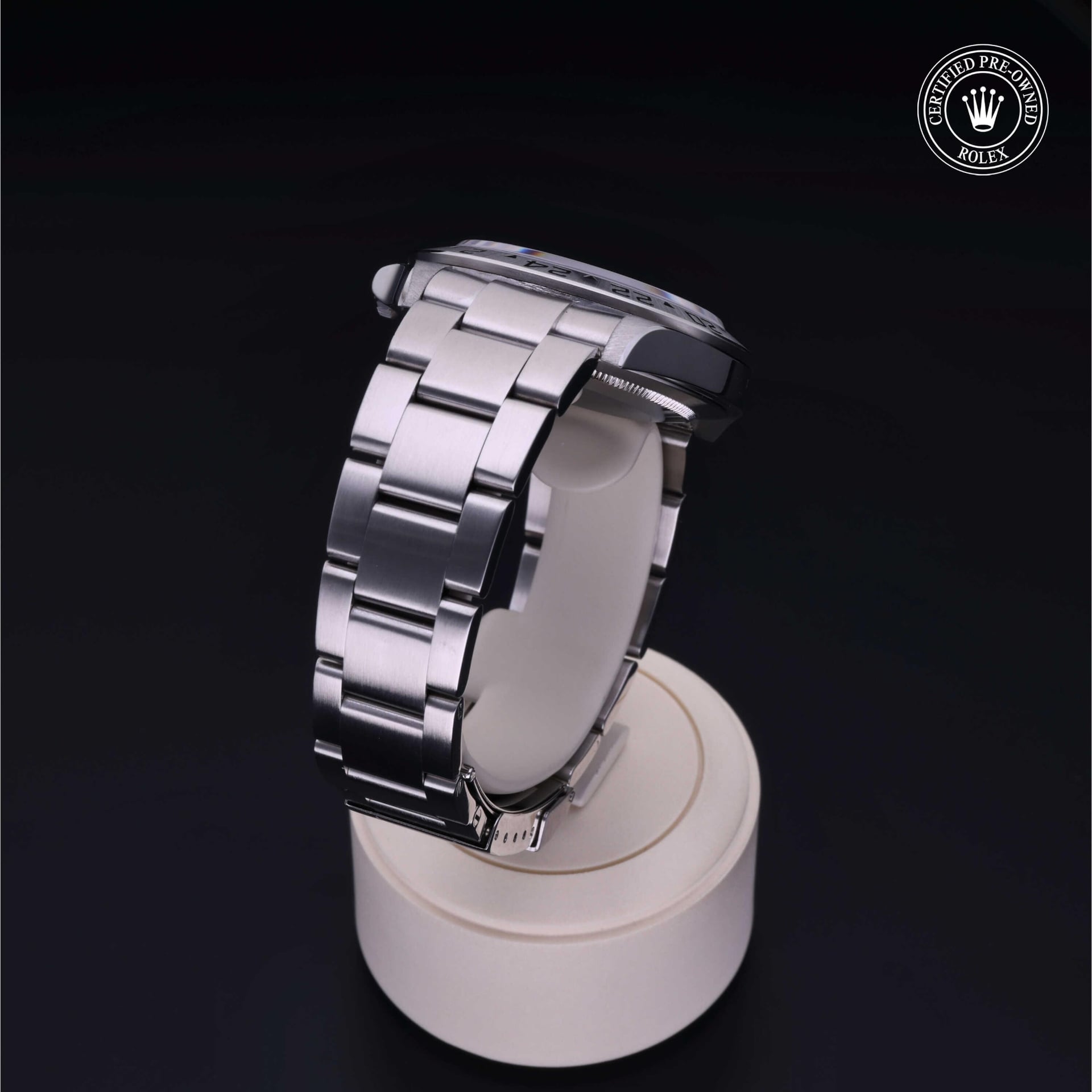 Rolex Explorer II  40 mm 16570 24