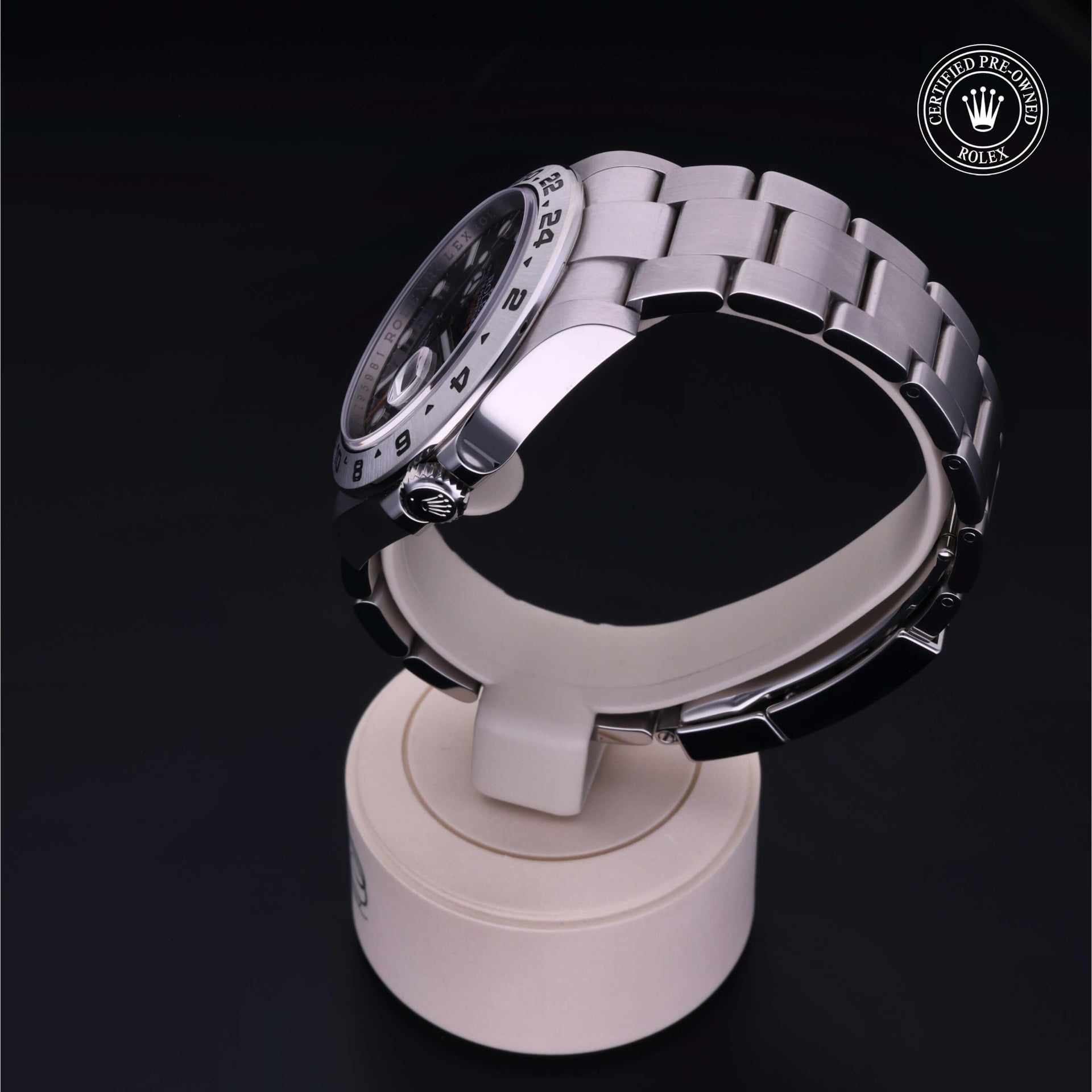 Rolex Explorer II 42 mm 216570 11