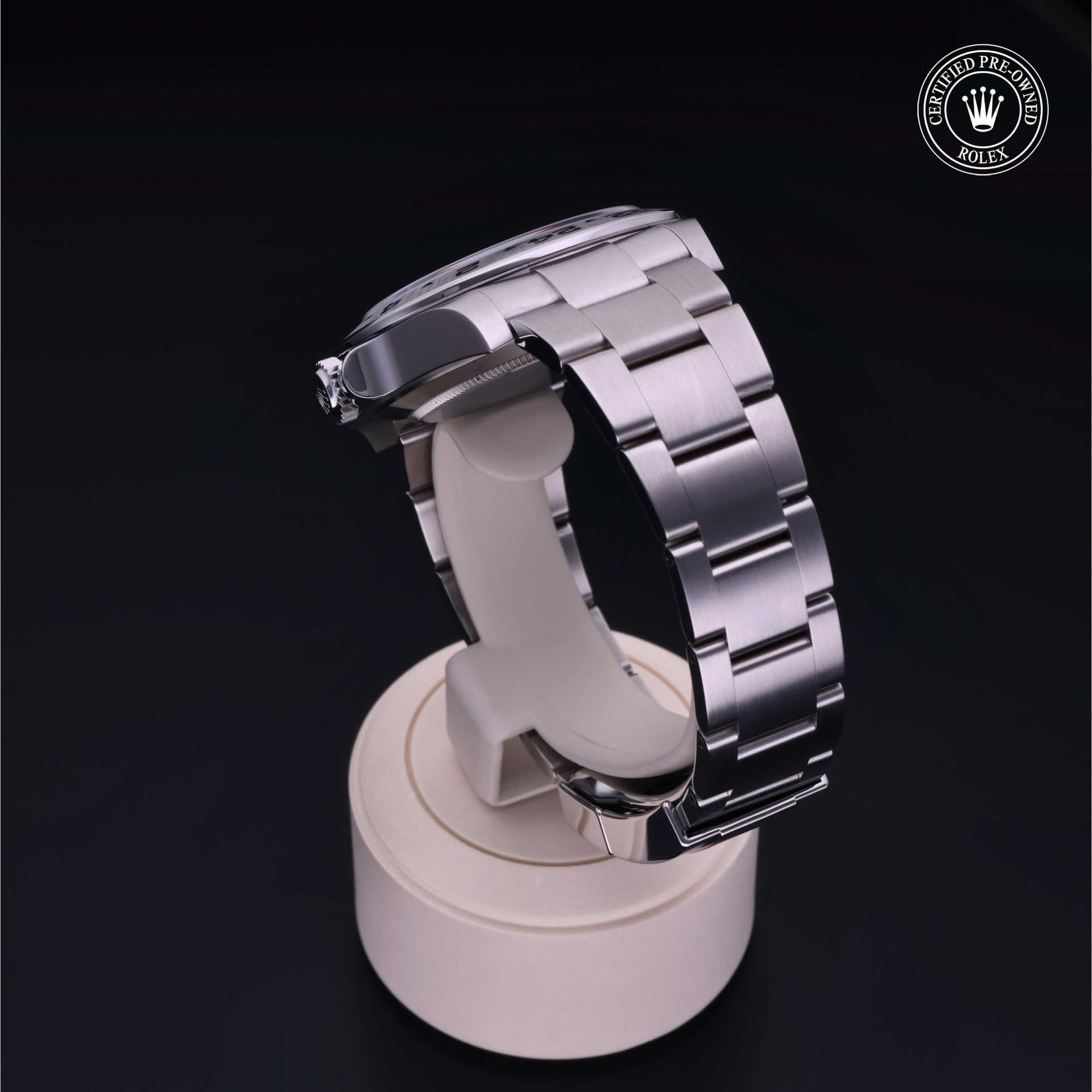 Rolex Explorer II 42 mm 216570 16