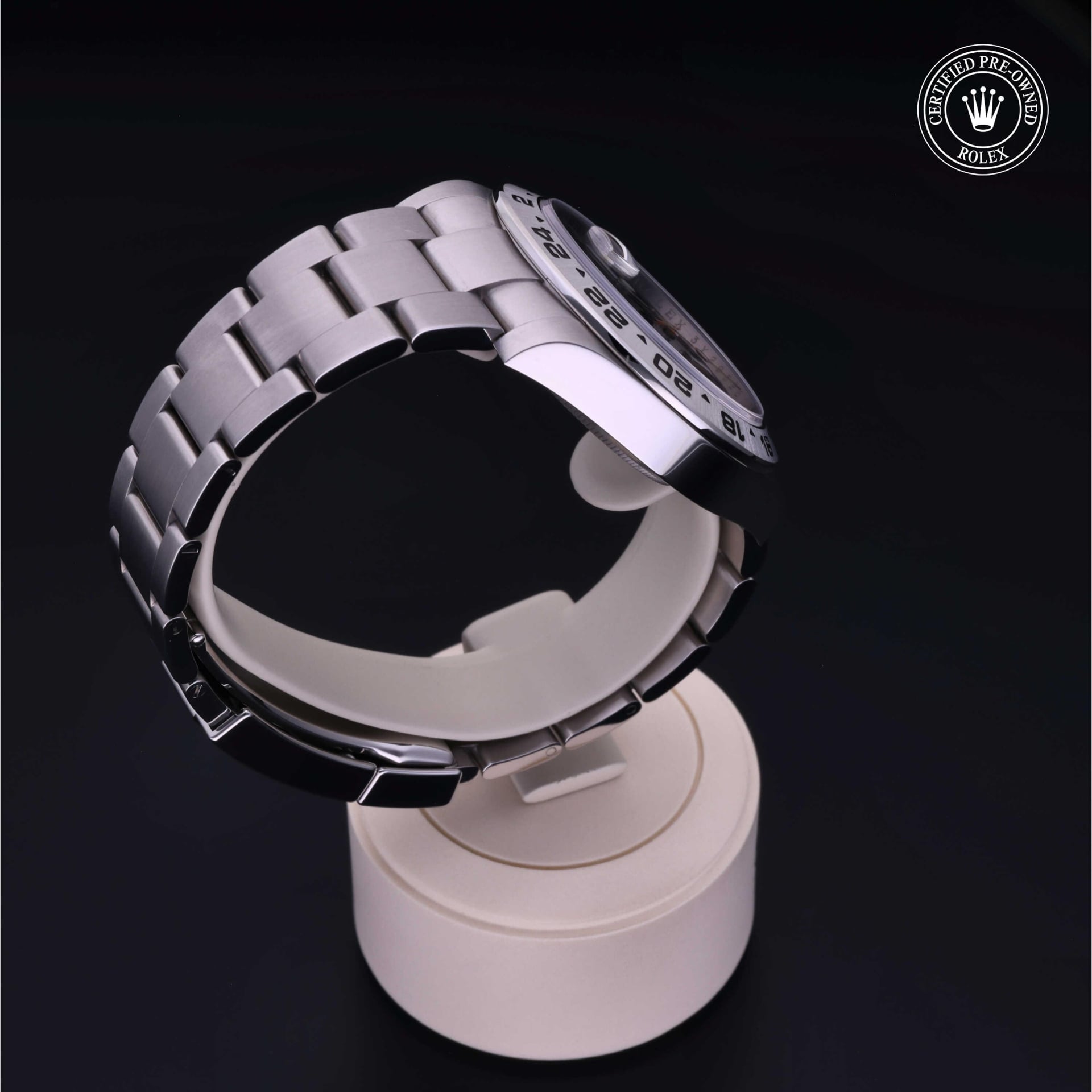 Rolex Explorer II 42 mm 216570 25