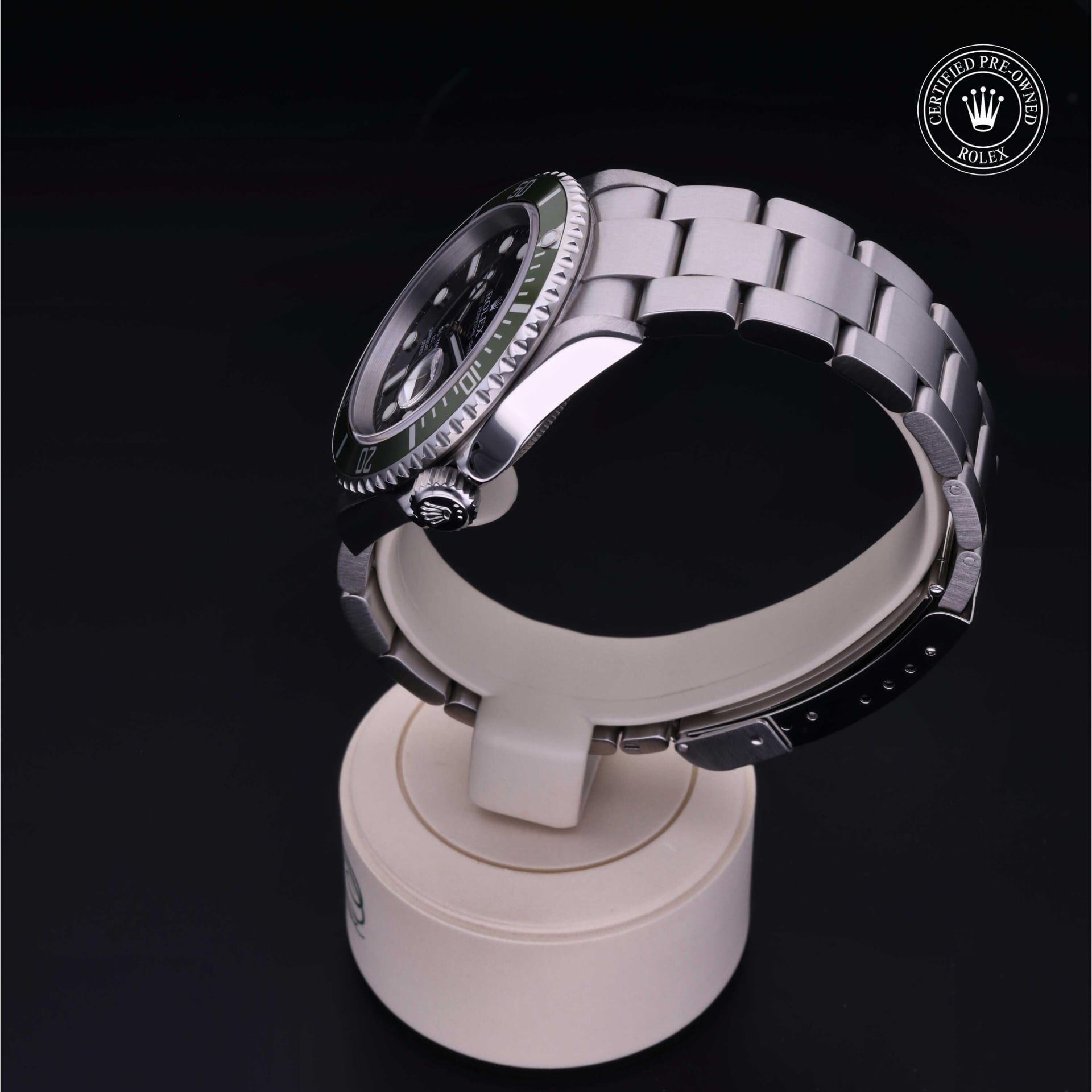 Rolex Submariner Date 40 mm 16610LV 11