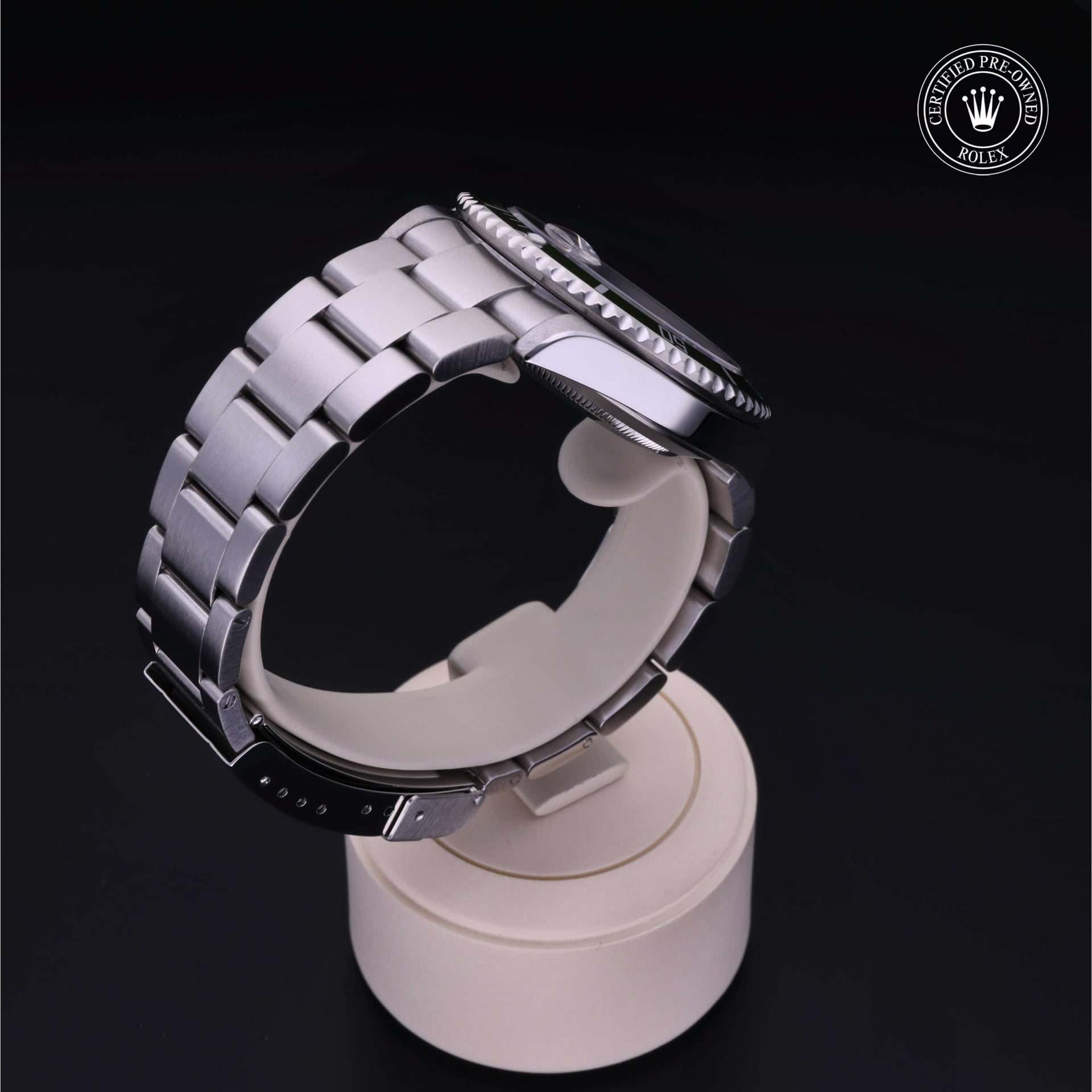Rolex Submariner Date 40 mm 16610LV 24